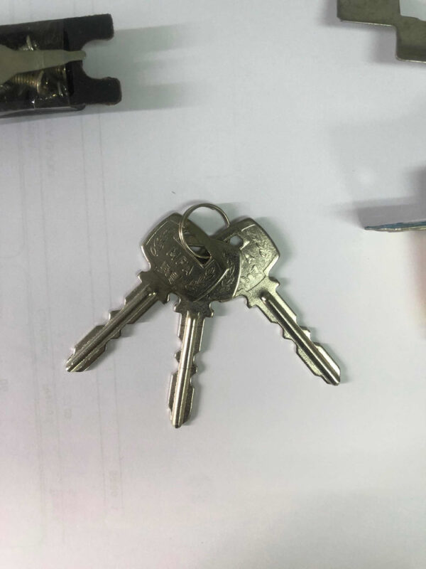 Cerradura Pomo Metálica Para Puerta Importada Con 3 Llaves - Imagen 6