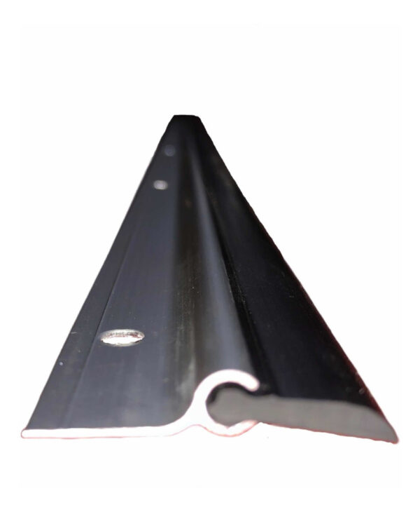 Zócalo Parabicho Metálico De Puerta Incluye Tornillos 91,5cm - Imagen 3