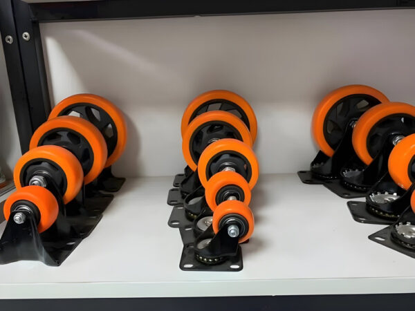 Rueda Giratoria Con Freno Mueble 4pLG Nylon Base Metálica - Imagen 2